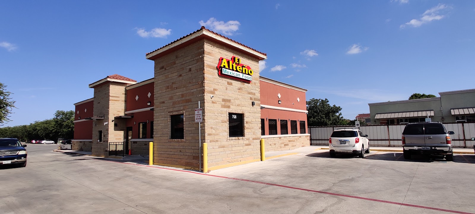 El Alteño Mexican Food restaurant exterior on Somerset Road in San Antonio, TX